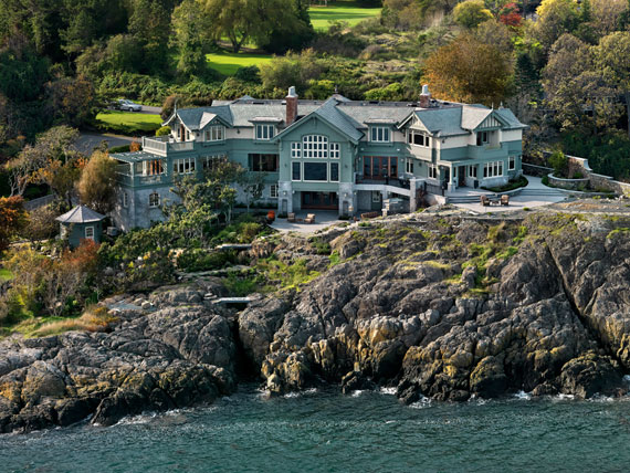 Maclure-Style Ocean-Front Home Windward Oaks By Michael Knight 4