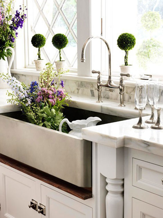 White Kitchen Design Ideas To Inspire You 26