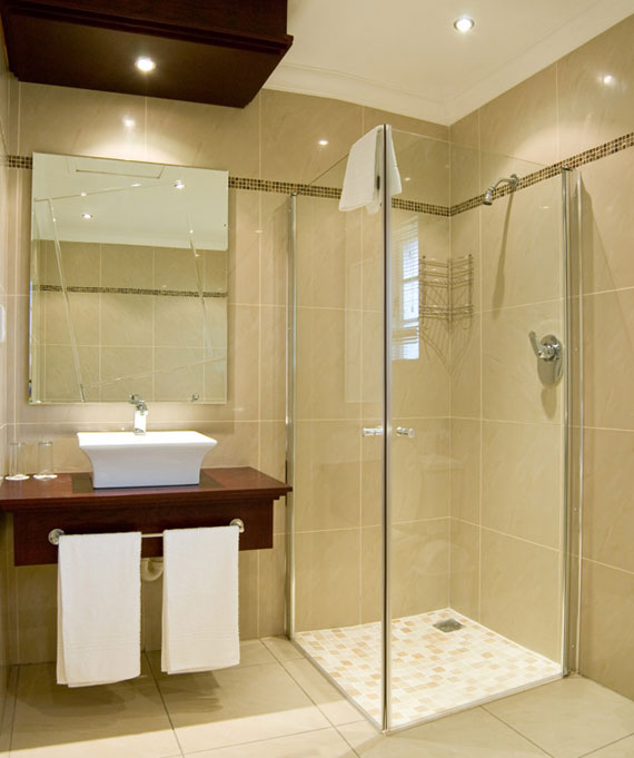c22 How To Make A Small Bathroom Look Bigger - Tips and Ideas
