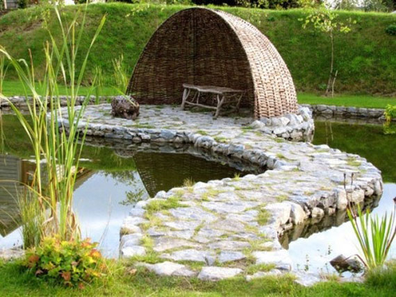 w21 Backyard Ponds And Water Garden Ideas - 31 Examples