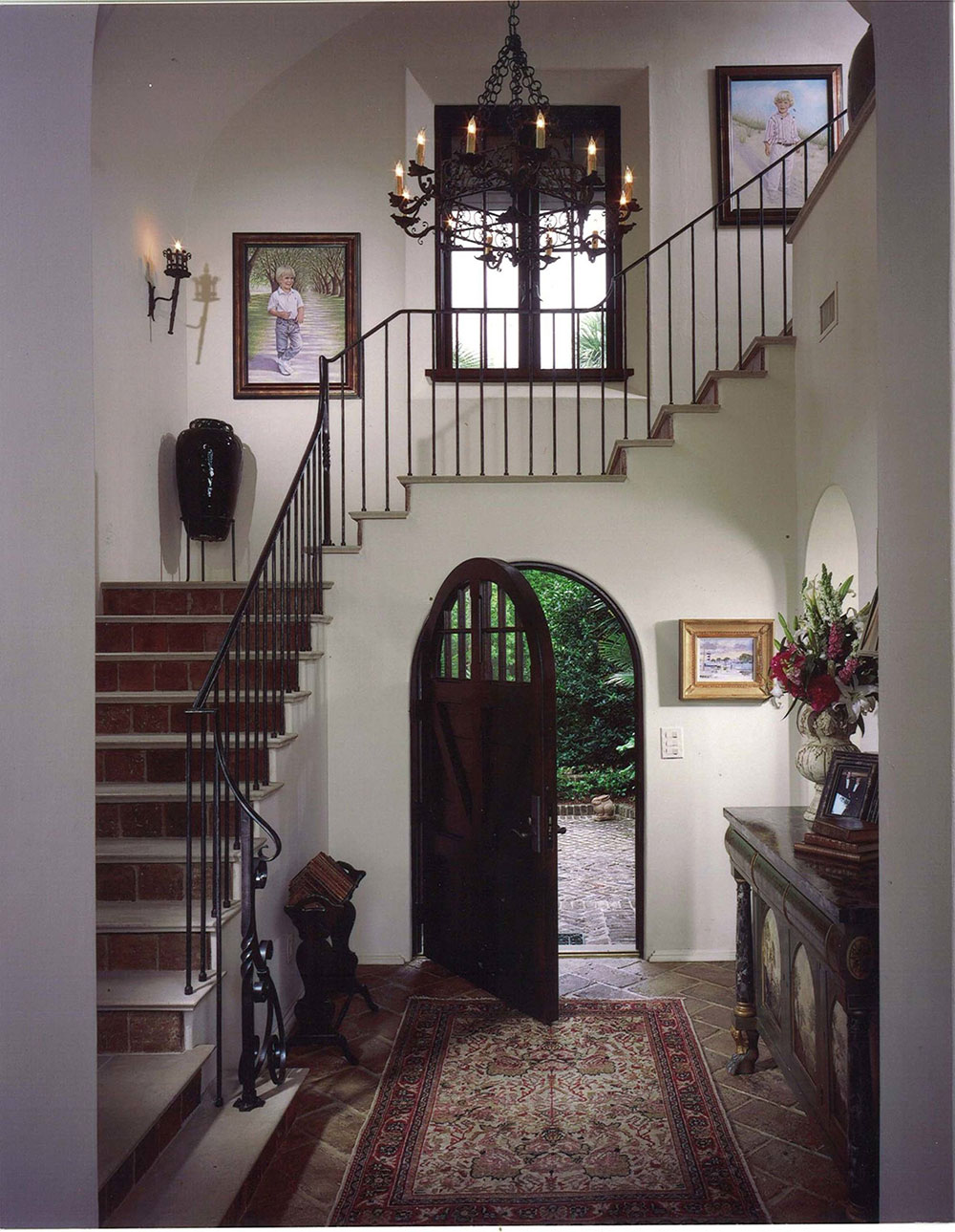 Impressive-Design-Ideas-For-Foyers5 Decorating A Foyer: Not A Big Deal When You Have These Ideas