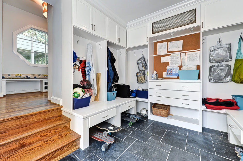 Clean-Your-House-With-These-Mudroom-Plans12 Clean Your House With These Mudroom Plans