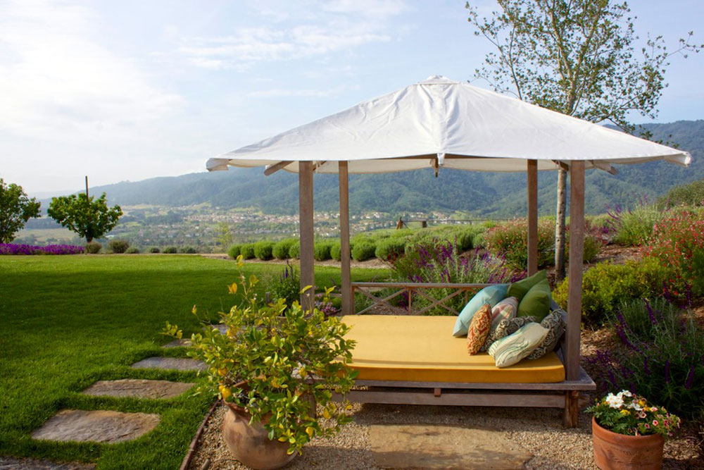 Different-Styles-Of-Outdoor-Beds-Ideas12 Different Styles Of Outdoor Beds Ideas