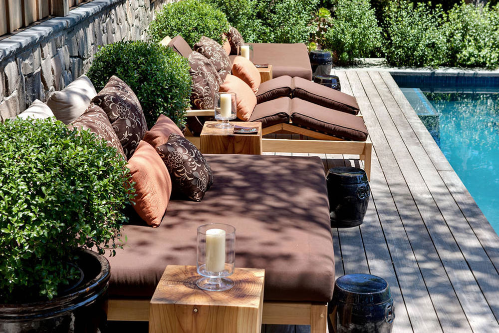 Different-Styles-Of-Outdoor-Beds-Ideas2 Different Styles Of Outdoor Beds Ideas