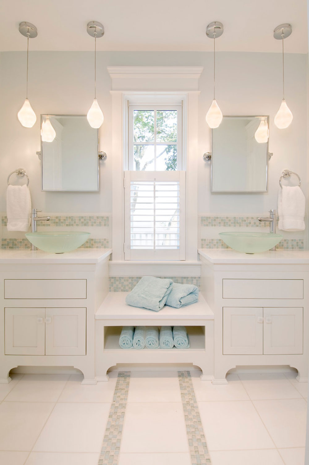 The-Beech-House-by-OLSON-LEWIS-Architects Popular bathroom colors and ideas: how to use them for decorating