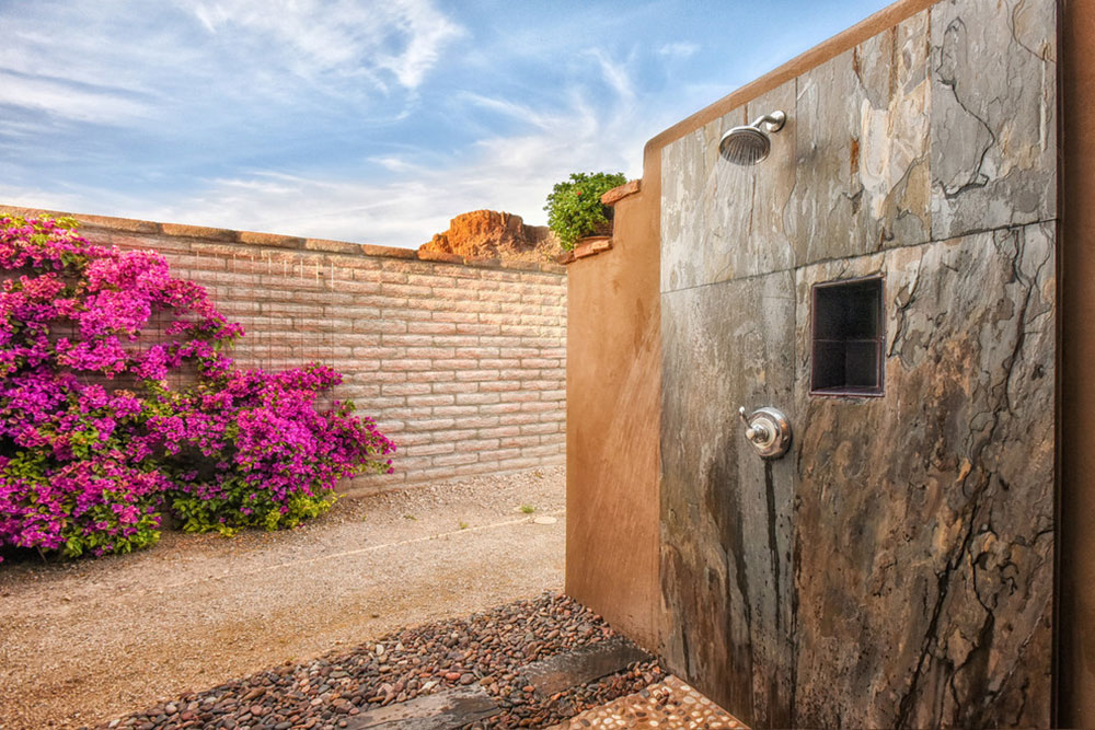 Outdoor-shower-by-John-Herder-Building Outdoor shower ideas to create an outdoor experience