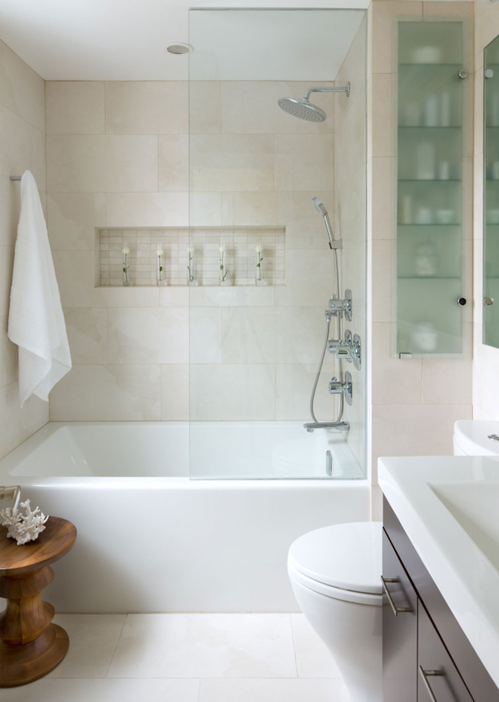 Small-Space-Bathroom-by-Toronto-Interior-Design-Group-Yanic-Simard The definitive guide on how to decorate a bathroom