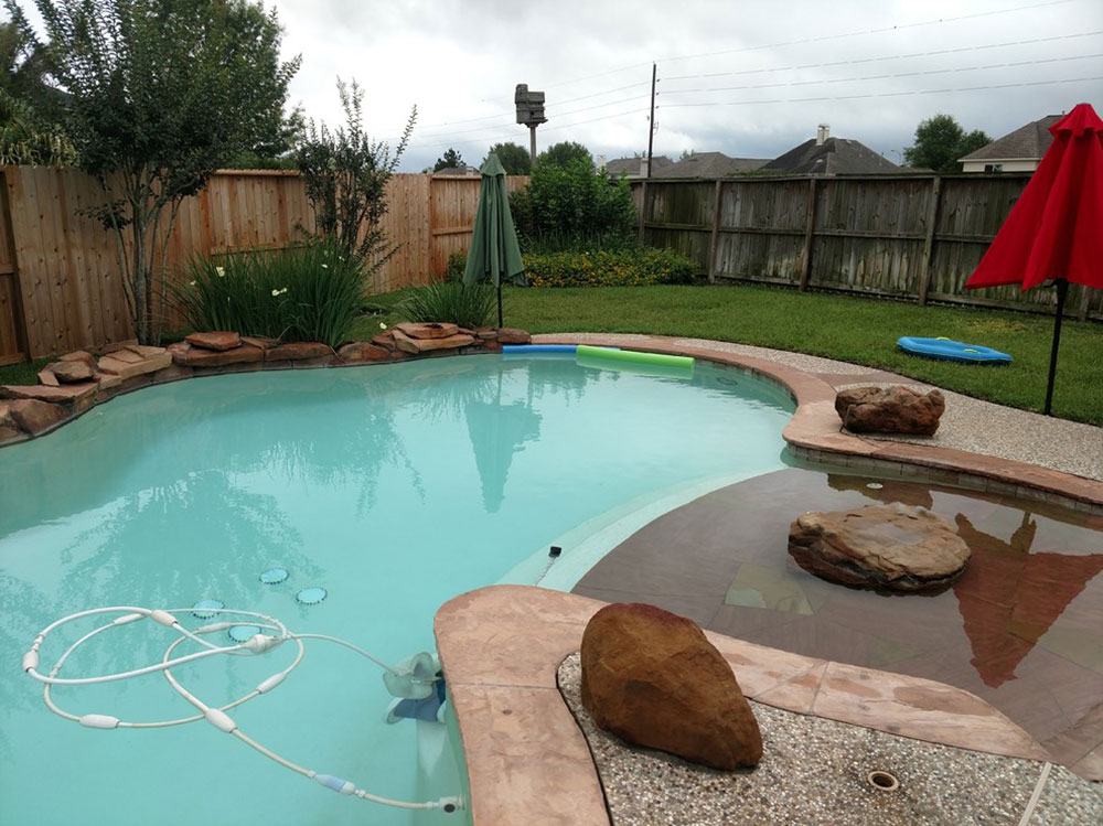 Pool-Cleaning-Service-Montgomery-County-TX-by-Your-Pool-Service-Conroe The only guide you need on how to clean a green pool