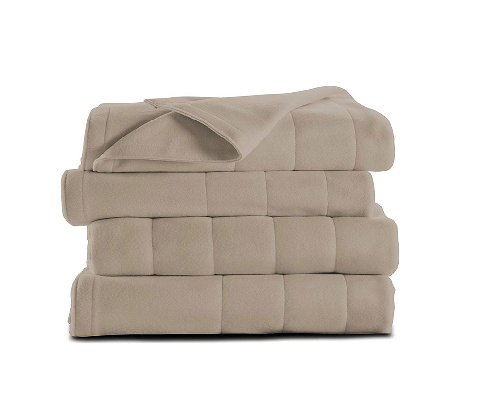 Sunbeam-Microplush-Heated-Blanket Stop looking for the best heated blanket: Your search ends in this article