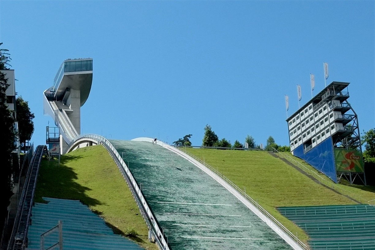 Bergisel-Ski-Jump-Innsbruck-Austria The Zaha Hadid buildings that are awe inspiring (A must see)