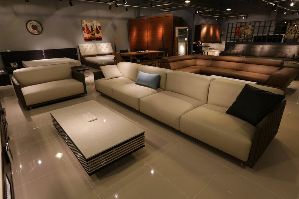 Lighting Living Room Furniture Ideas That Will Surely 'WOW' your Guests