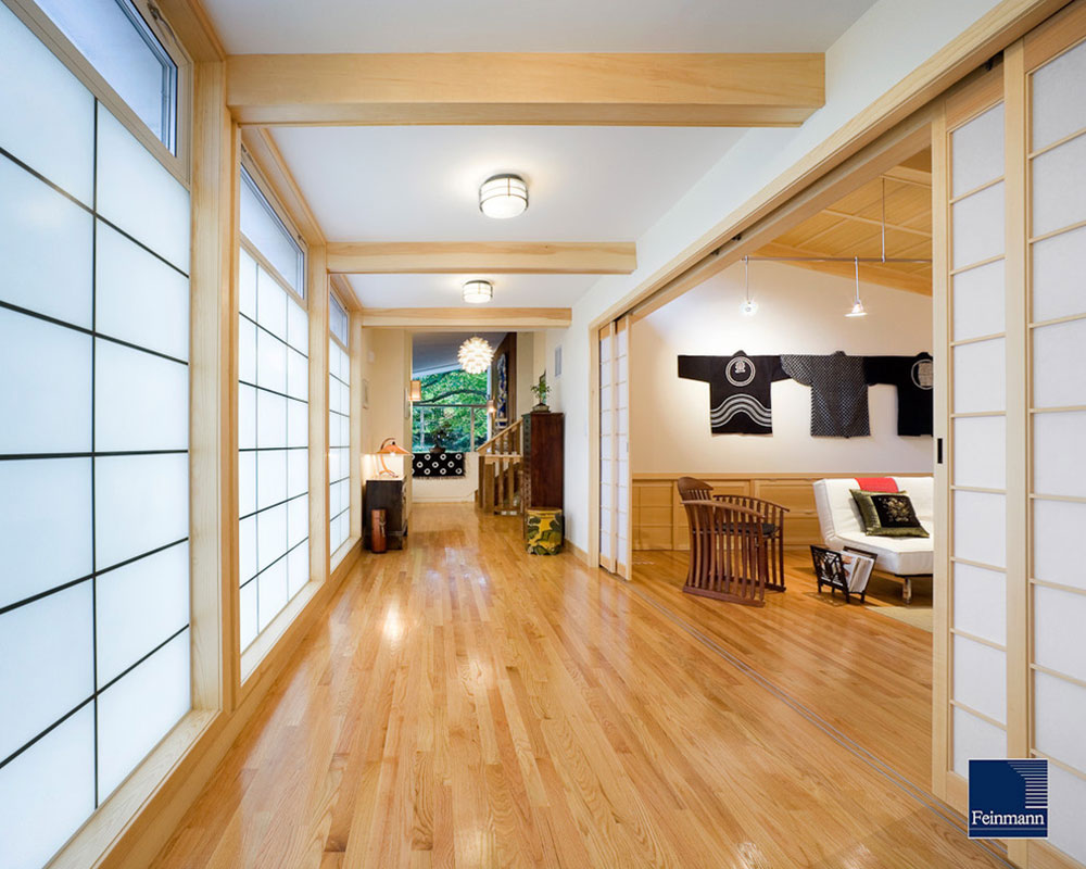 What a traditional Japanese home interior looks like