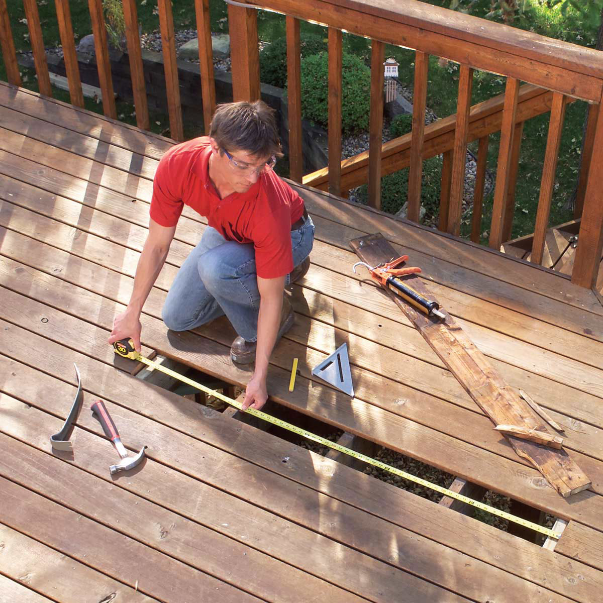 fix How to sand a deck (The guide you should follow)