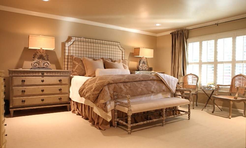gold-1000x600 Mansion bedrooms that look amazingly beautiful