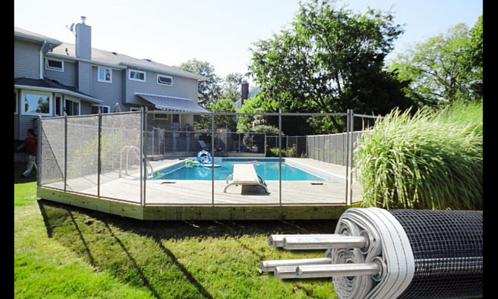 mesh-1000x600 Pool fence ideas to make the swimming pool look amazing