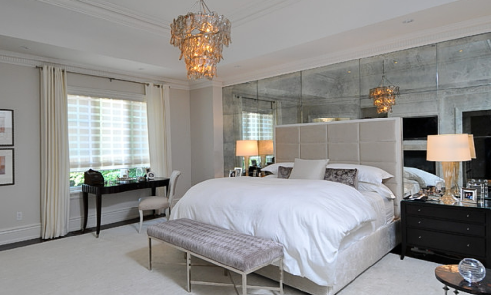 mirror-1000x600 Mansion bedrooms that look amazingly beautiful