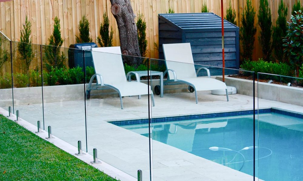 Outstanding pool fence design ideas Pool Fence Ideas To Make The Swimming Look Amazing