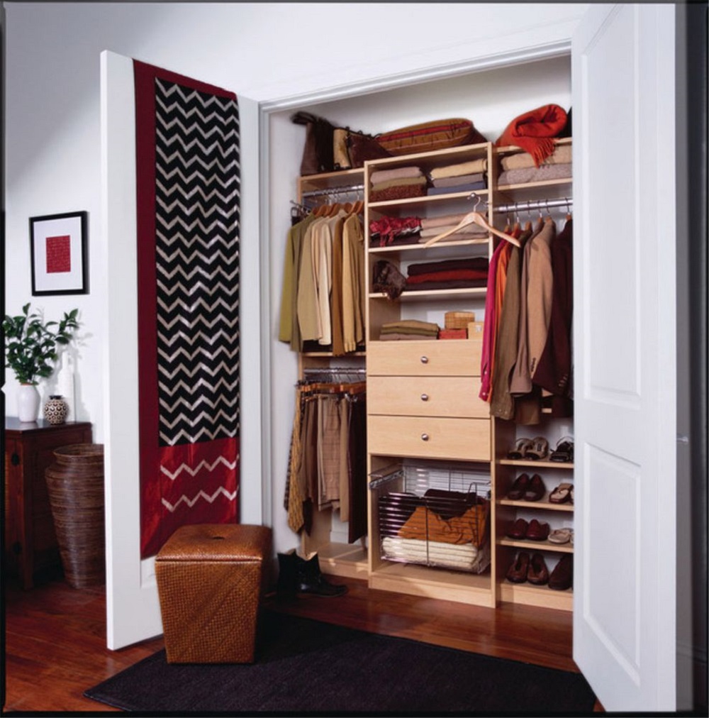 clo7 Corner closet ideas to help you maximize your space