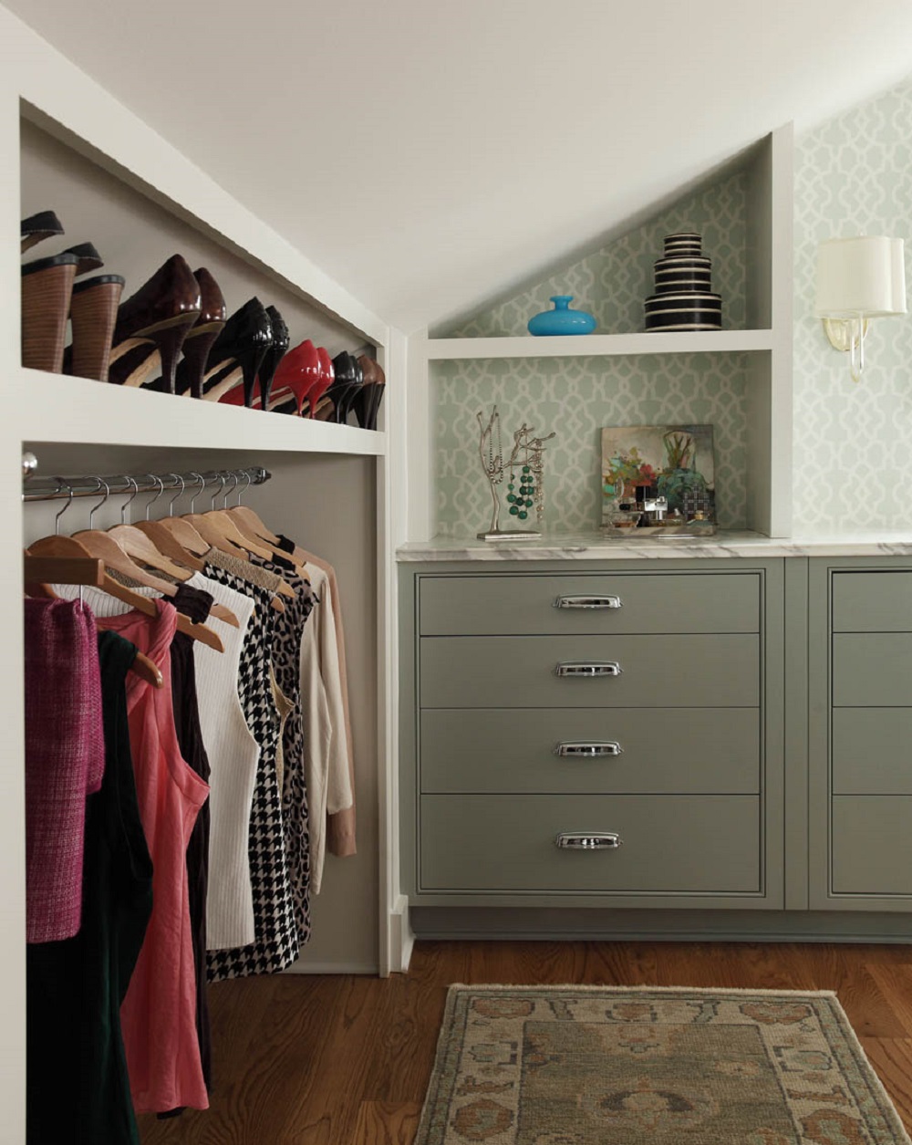 clo9 Corner closet ideas to help you maximize your space