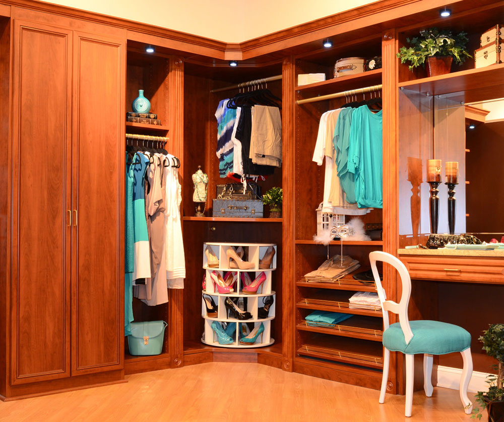 cloes3 Corner closet ideas to help you maximize your space