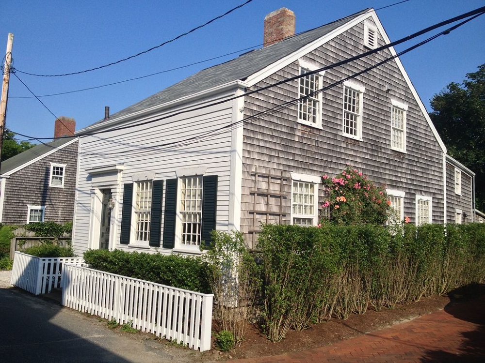 cod-14 What you should know about the Cape Cod house style