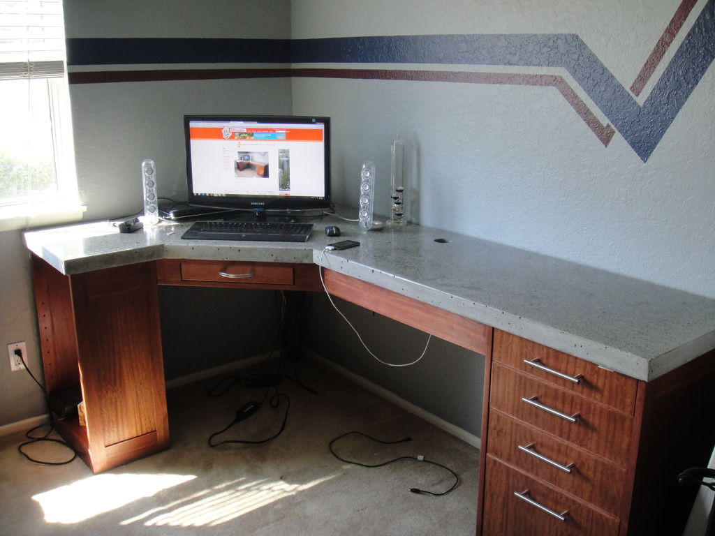 comdesk4 DIY computer desk ideas that you could start creating now