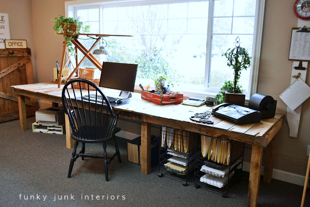 dk16 How to build your own desk with these DIY desk ideas