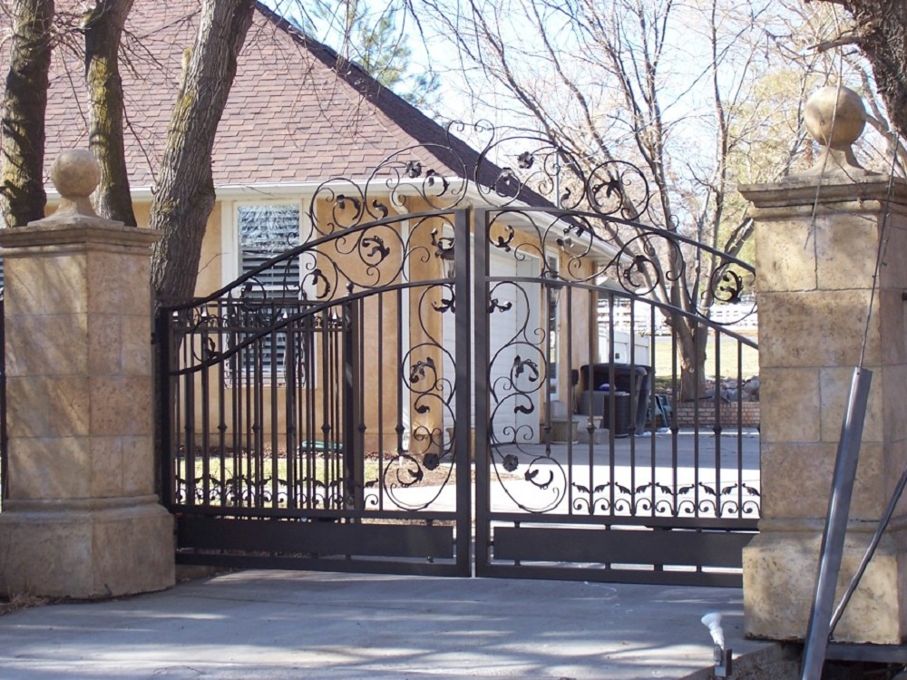 dw15 Different driveway gate ideas that could look great for you