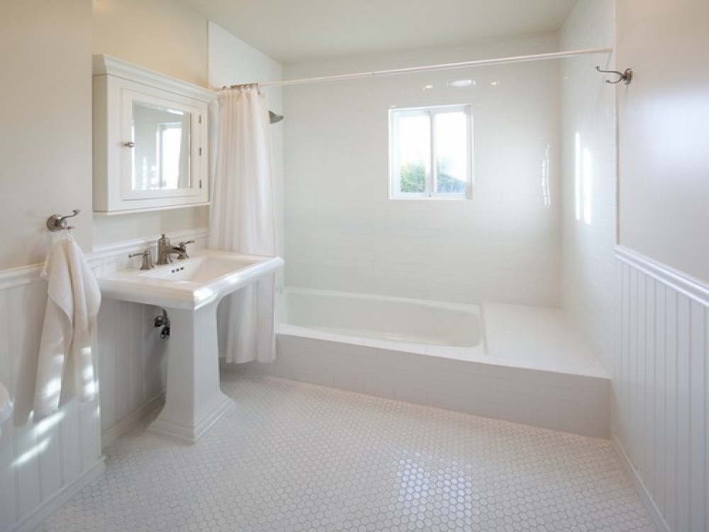 w2 How you can take full advantage of these wainscoting bathroom ideas