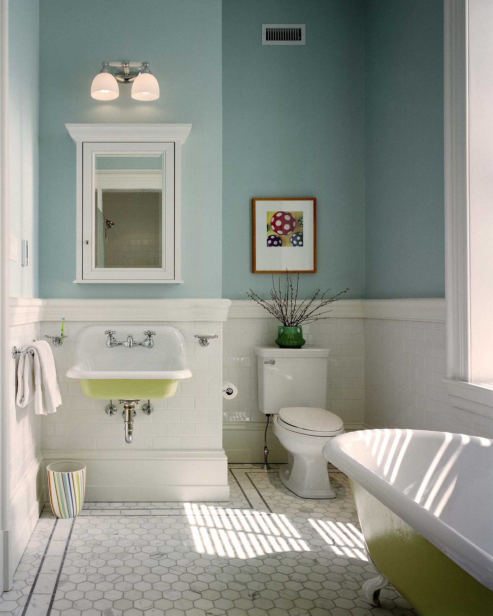 w3 How you can take full advantage of these wainscoting bathroom ideas