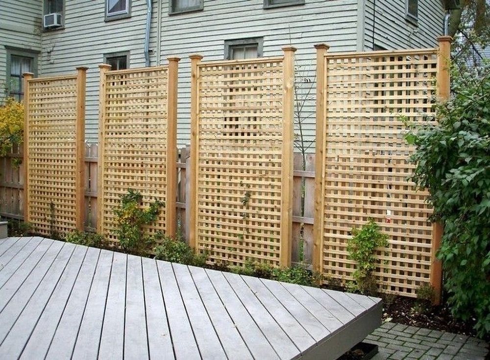 t2-130 Outdoor privacy screen ideas you can use at your house