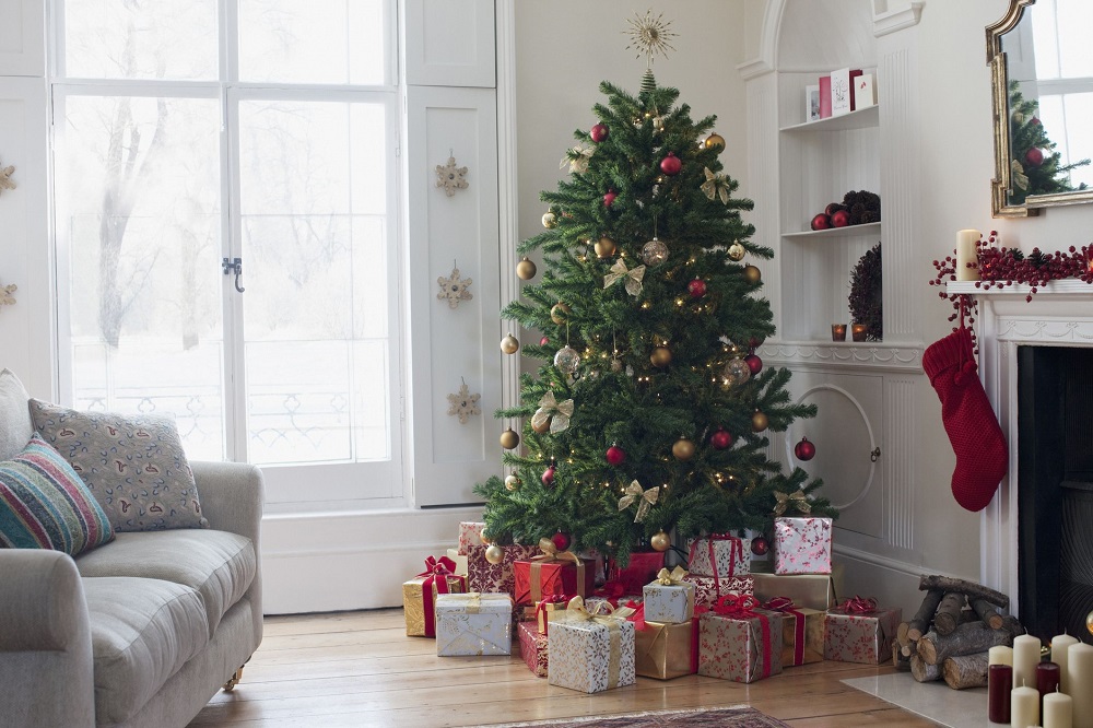 t3-147 Christmas living room decorations you must try in the holiday season