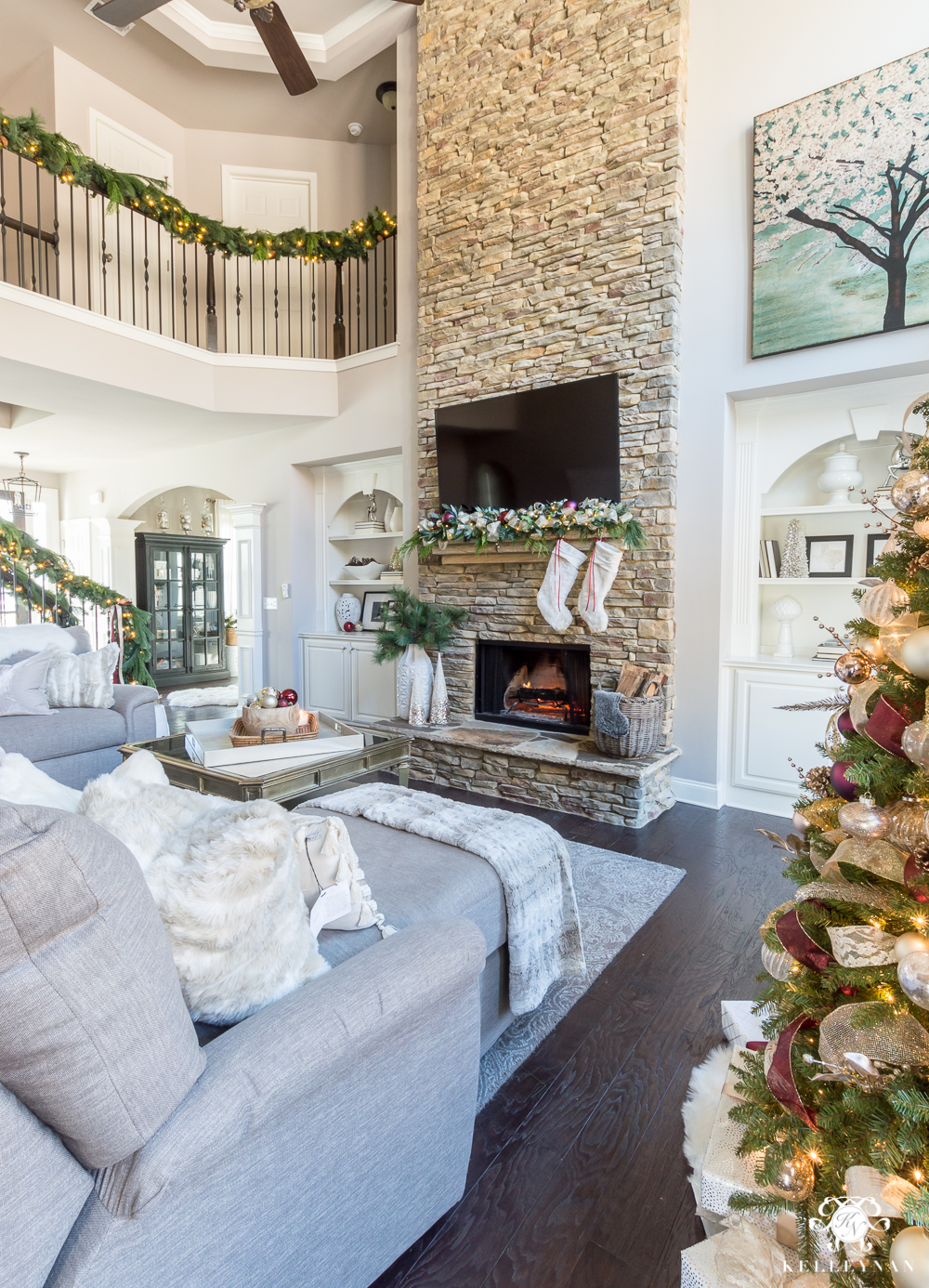 t3-152 Christmas living room decorations you must try in the holiday season
