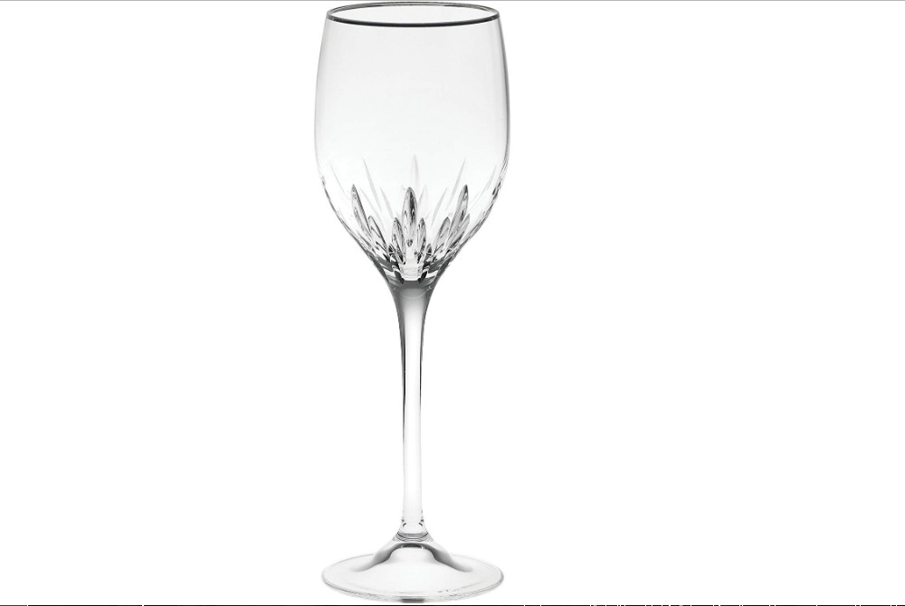 t5-11-1 Unique wine glasses you can use in your dining room for your guests