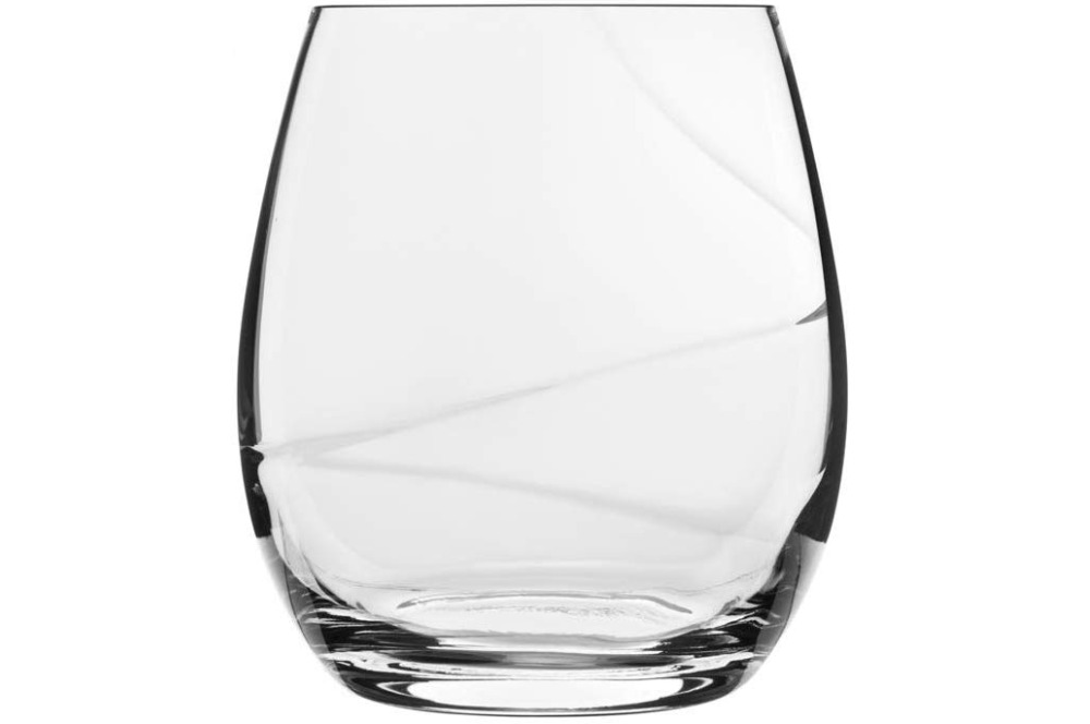 t5-9-1 Unique wine glasses you can use in your dining room for your guests