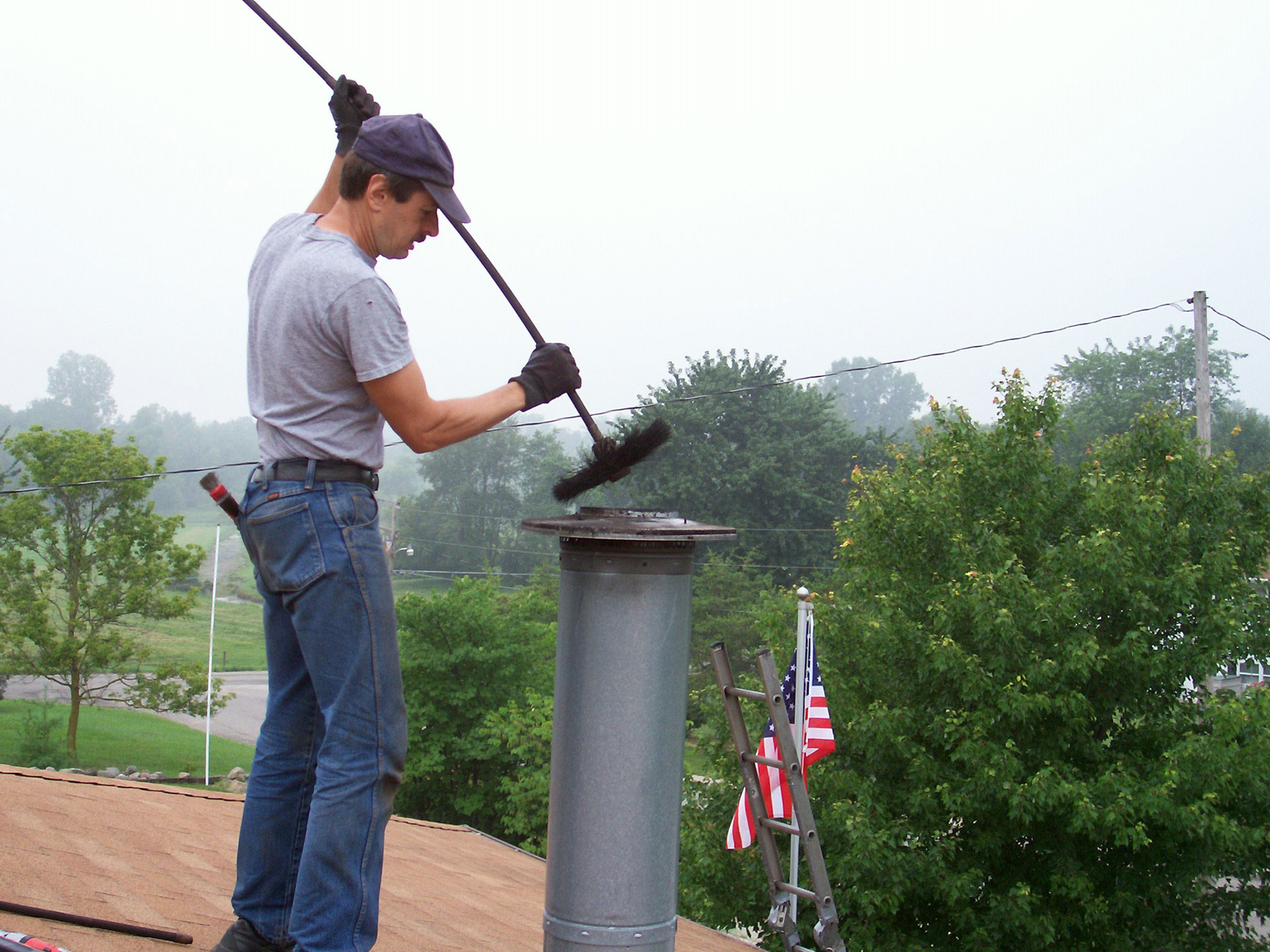 chimney2 How much does a chimney sweep cost? Cleaning costs to know
