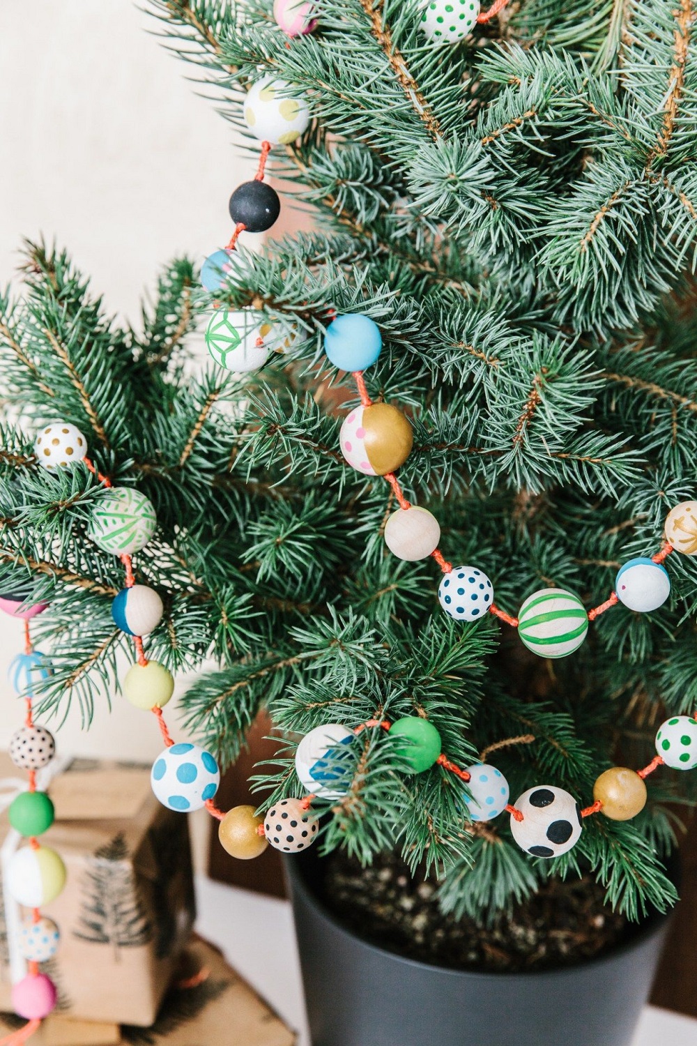 t4-21 Modern Christmas decorations ideas that are heartwarming