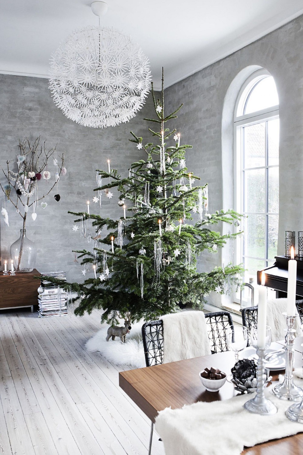 t4-8 Modern Christmas decorations ideas that are heartwarming