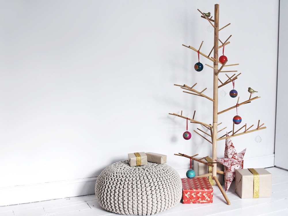 t4 Unconventional Christmas tree ideas you can use in your living room