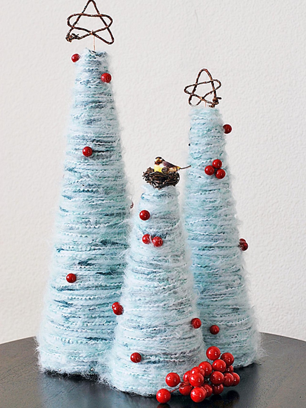 t6 Unconventional Christmas tree ideas you can use in your living room