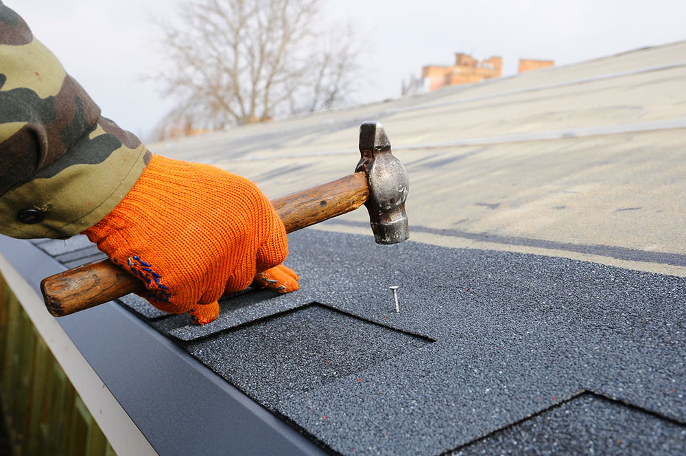 How to fix a leaking roof from the inside (Quick tips)