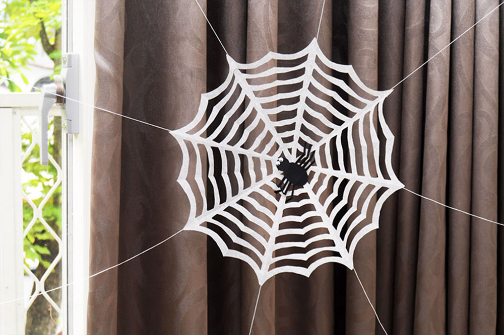 paper-spider-web Modern Halloween décor that you can try in your house