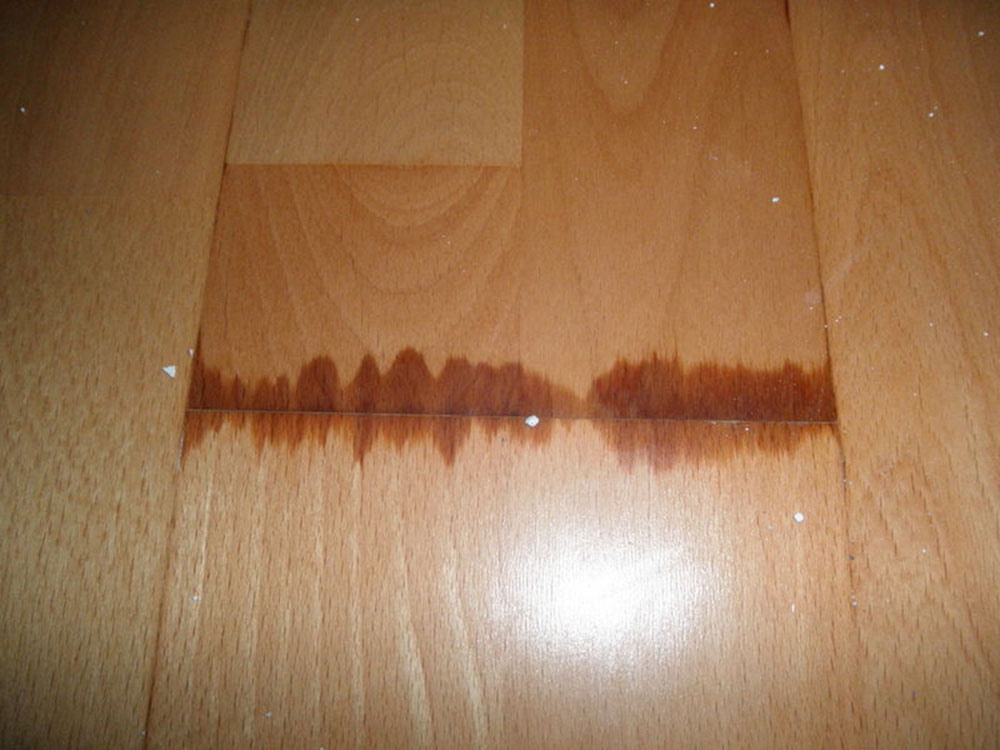 How To Fix A Laminate Floor That Got, What Happens When Laminate Floor Gets Wet And Dry