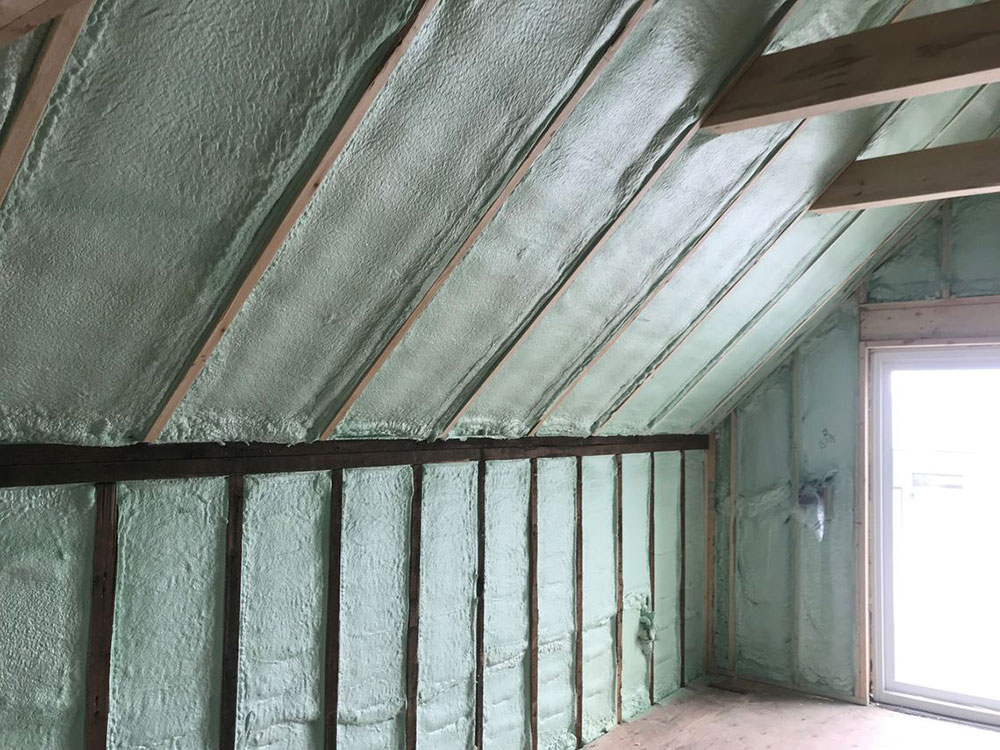 closed-spray-1 Spray foam insulation vs fiberglass, and which is better