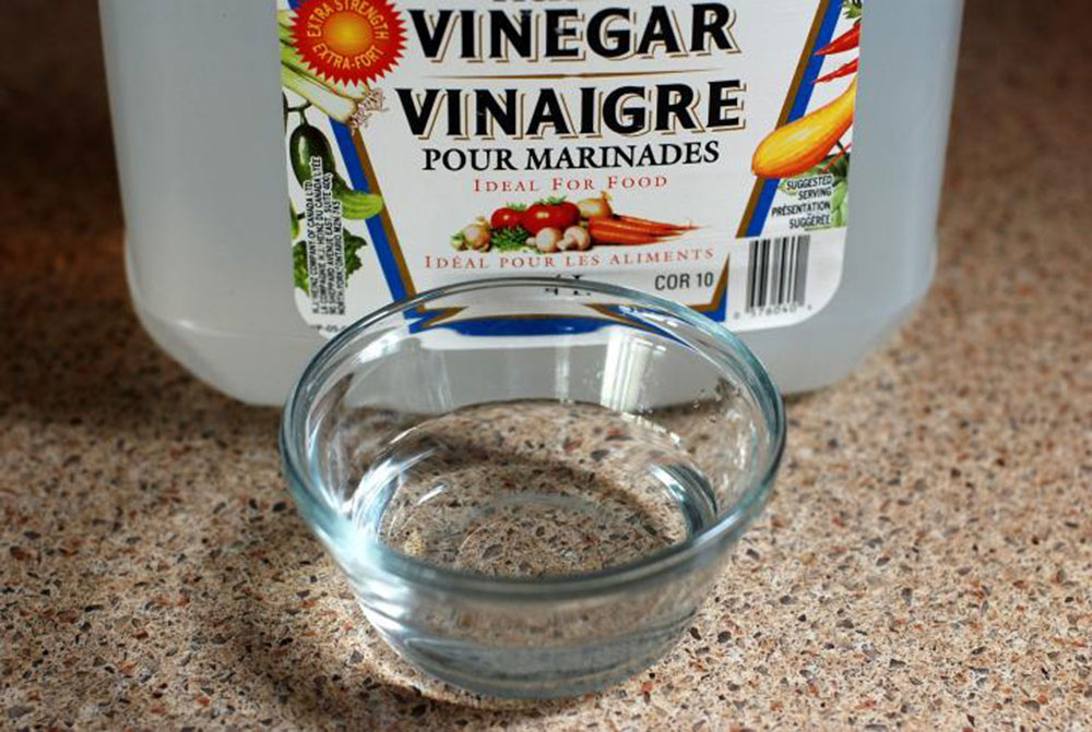 vinegar-bowl How to clean nicotine off walls to make them look new again