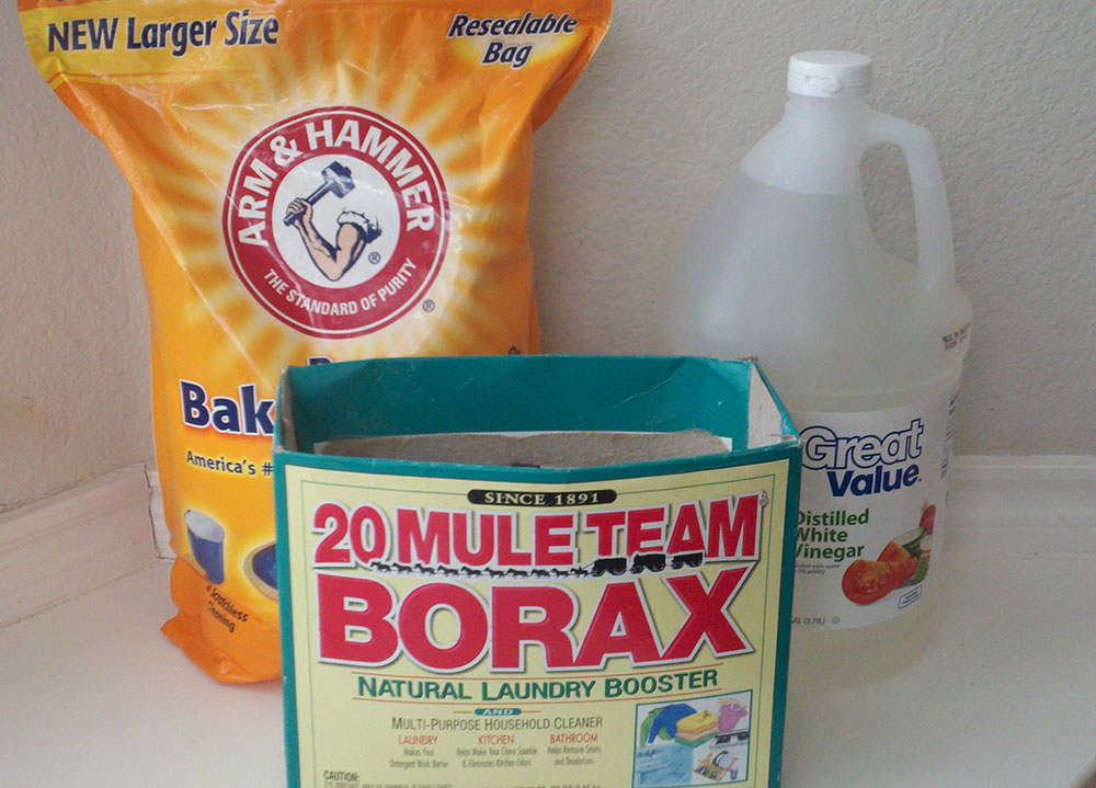 baking-soda-vinegar- How to get rid of musty smell in basement with a few quick tips