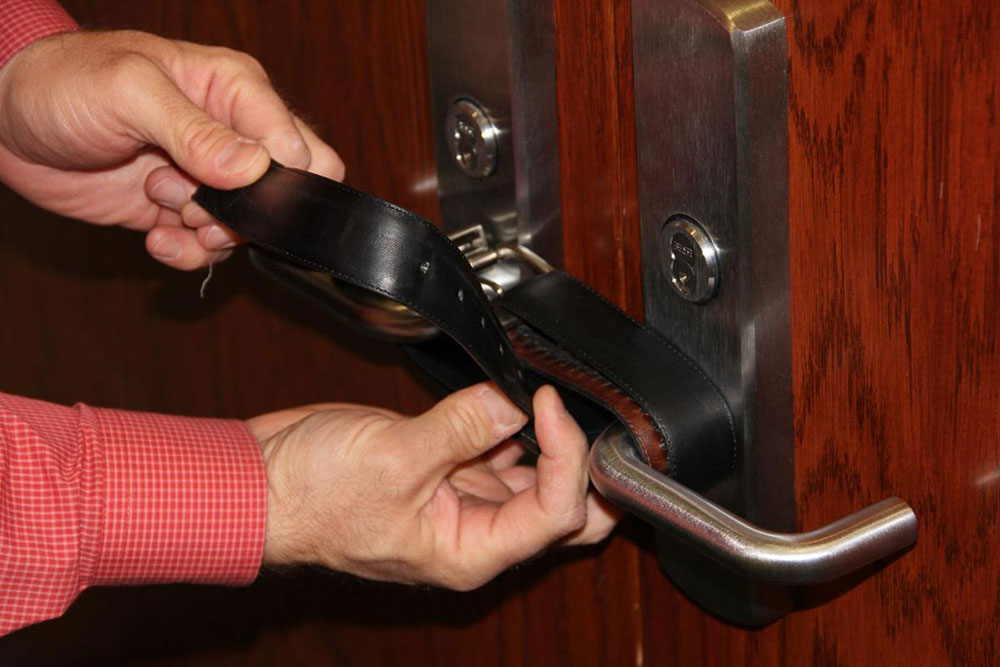 Bind-the-Door-Knobs How to lock a door without a lock (The best options)