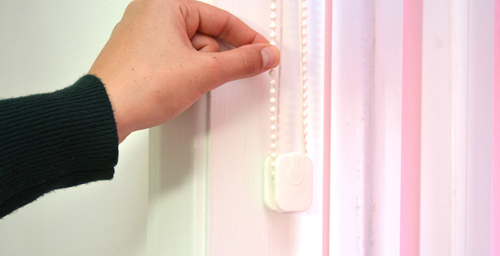Remove-the-bead-chain How to Remove Blinds Easily and With Zero Hassle (Answered)