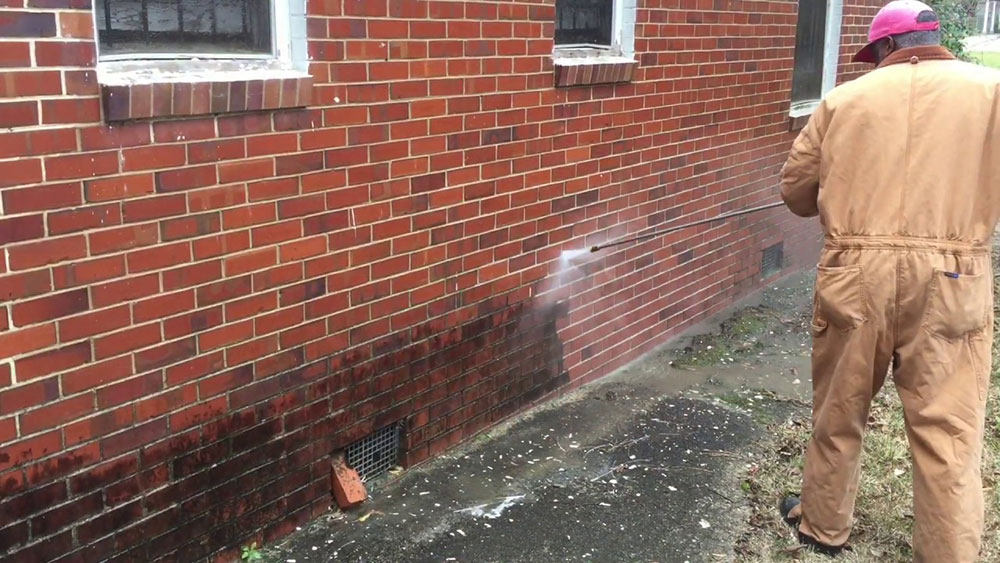 Clean-the-brick How to whitewash brick exterior (Tips and tricks to follow)