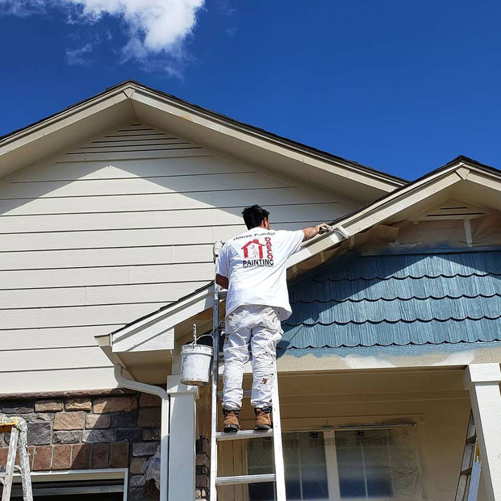 Experience-of-the-Painting-Contractor How long does house paint last? (Answered)